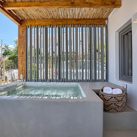 Clementina Paros * Νάουσα