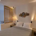 Clementina Paros Apartmán Nausa