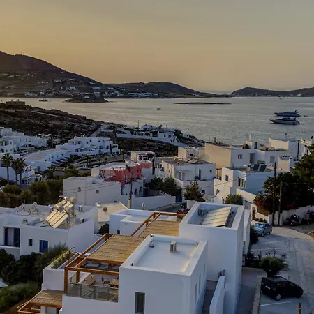 Clementina Paros Naousa (Paros)