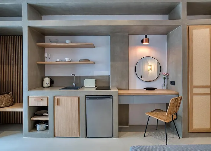 Clementina Paros * Naousa (Paros)